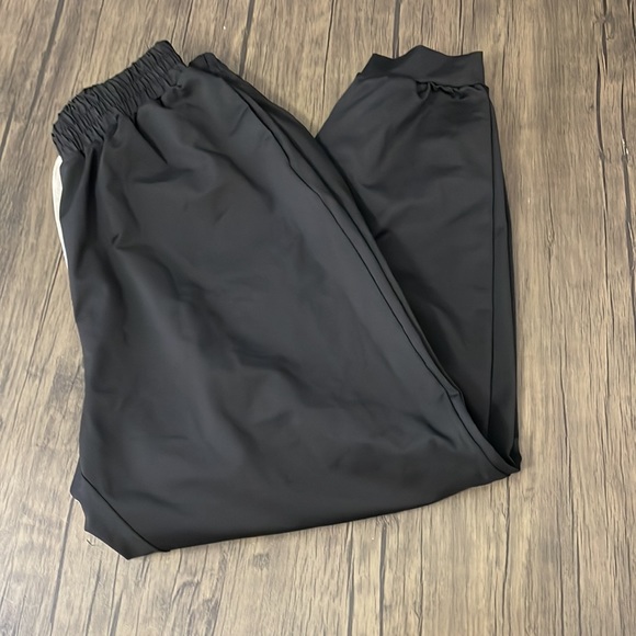 Shein Bundle - Picture 2 of 7